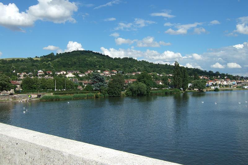 3-8-12 Pont-a-Mousson.JPG - ... und Blick von der Moselbrücke
